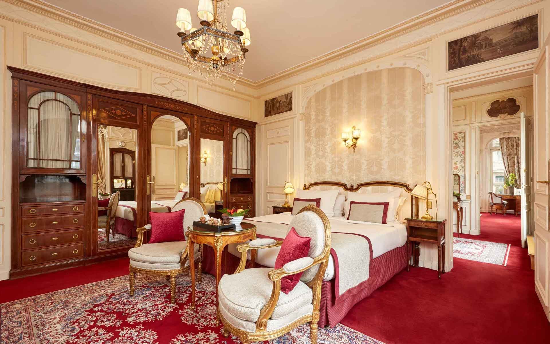 266/5-Suites/suite-prestige/Suite Prestige 1 Bedroom 1 -  Hotel Raphael Paris.jpg